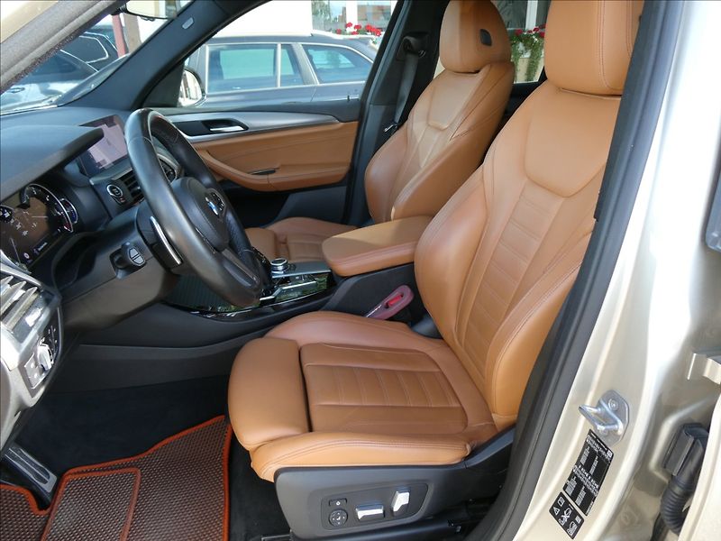 BMW X3 3,0 xDrive30d M-SPORT,2x kola - fotka 17 z 54