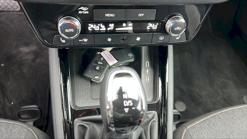 Škoda Scala (2024) SELEC TSI 85/1.0 A7F - fotka 24 z 26