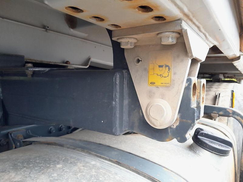 DAF CF 480 FAT 6x4 - fotka 17 z 44