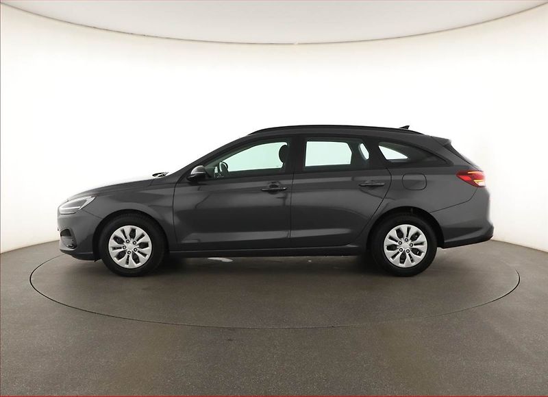 Hyundai i30 (2026) 1.0 T-GDI, Comfort, FullLed - fotka 3 z 14