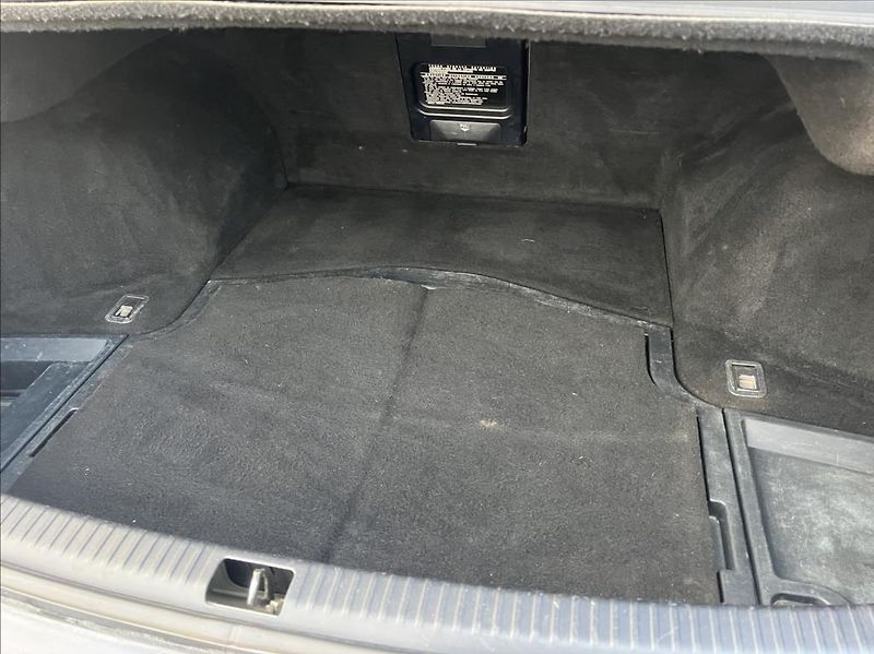 Lexus IS 2,2 220d,Keyless,Navi,Kůže - fotka 7 z 19