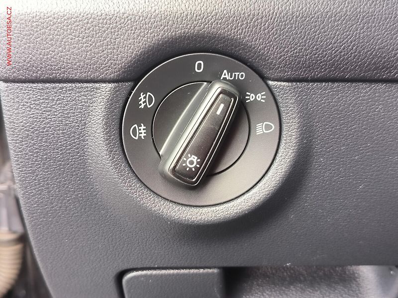 Škoda Octavia (2014) 1.2 TSi, Elegance, bixen, TZ - fotka 17 z 20