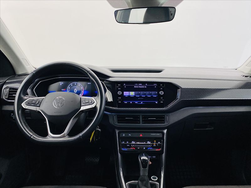 Volkswagen T-Cross 1,0 TSI DSG  81kW Highline - fotka 9 z 23