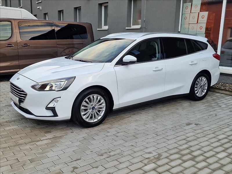 Ford Focus 1.5TDCi 88kW Titanium,ČR,1.Maj - fotka 6 z 48
