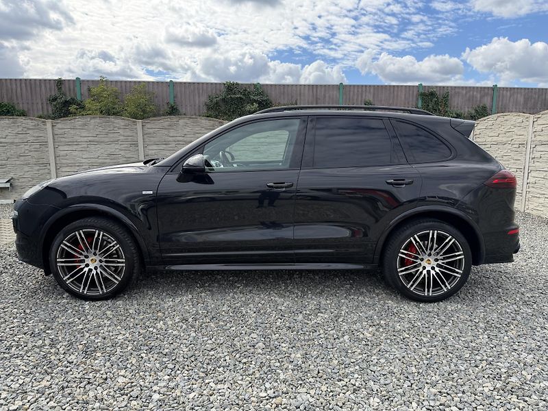 Porsche Cayenne 3.0TDI V6 265PS 4x4 GTS PAKET! - fotka 6 z 159