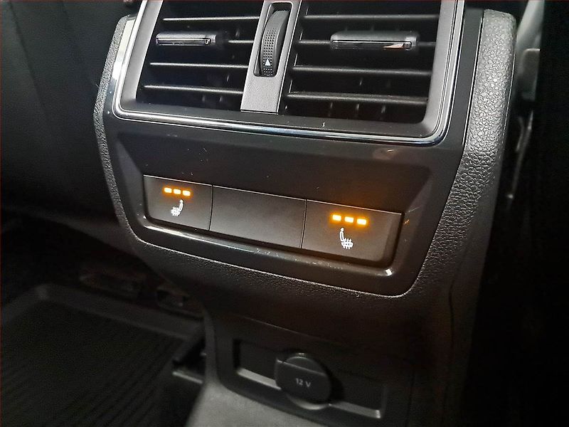 Škoda Karoq (2021) Style 2.0 TDI - fotka 18 z 18
