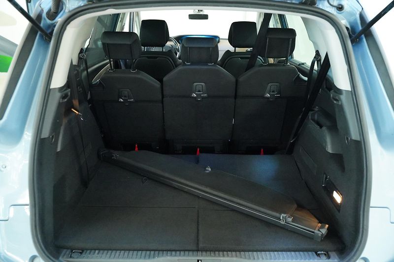 Citroën Grand C4 Picasso - fotka 29 z 29
