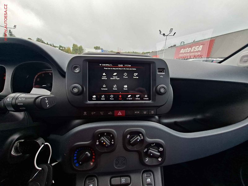 Fiat Panda (2024) 1.0i, AC, park.asist - fotka 14 z 16