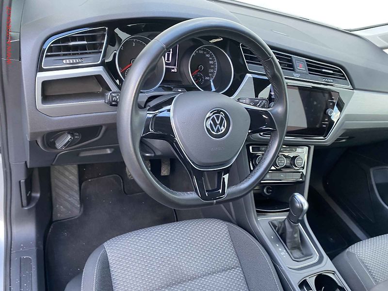 Volkswagen Touran (2022) 2.0 TDi, Comfortline, DSG - fotka 12 z 17