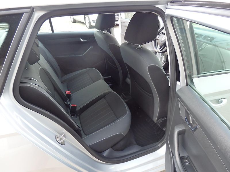 Škoda Fabia COMBI 1,0 DIGI KLIMA,SERVIS KN - fotka 11 z 16