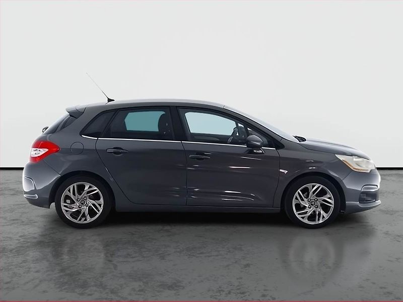 Citroën C4 (2011) 1.4 16V, Tempomat - fotka 6 z 17