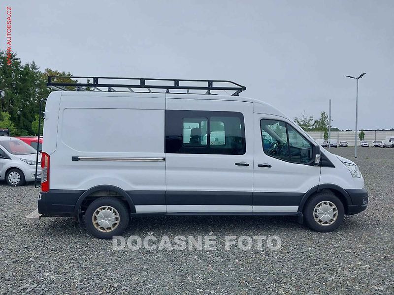 Ford Transit (2021) 2.0TDCi L3H2 6míst, Trend - fotka 4 z 15