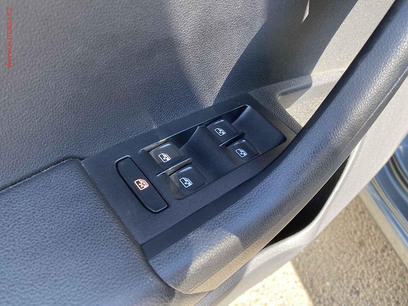 Škoda Octavia (2018) 1.5 TSi, Clever, DSG, LED, TZ - fotka 13 z 18