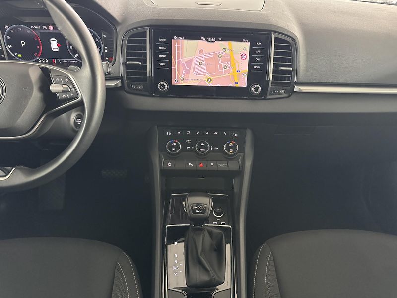 Škoda Karoq (2024) 2,0TDi DSG 4x4 LED TAŽNÉ NAVI - fotka 12 z 37
