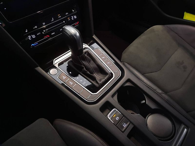 Volkswagen Arteon (2021) R-Line 2.0 TDI 4Motion (147kW/ - fotka 13 z 29