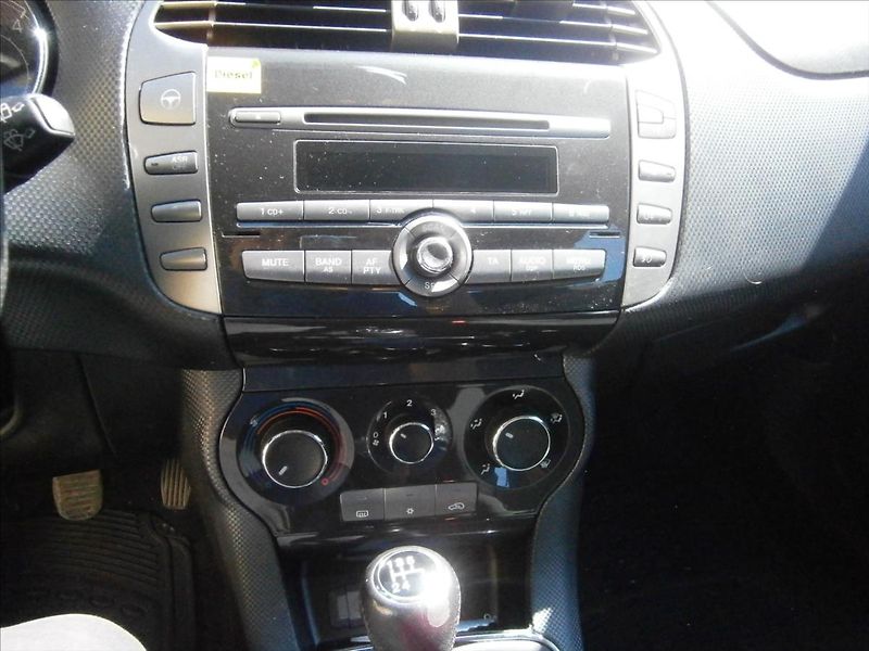 Fiat Bravo 1,9 JTD KLIMA - fotka 13 z 14