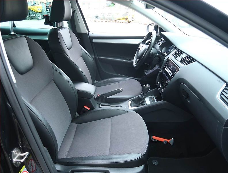 Škoda Octavia (2020) 1.5 TSI, Automat, Kůže, Navi - fotka 9 z 21