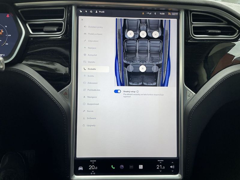 Tesla Model X 90D AWD, 7míst, tažné zařízení - fotka 26 z 43