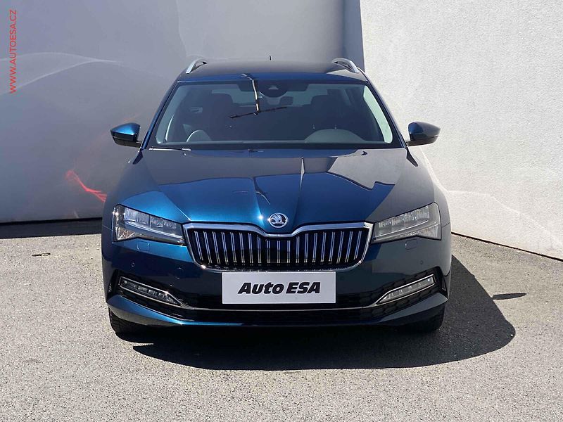 Škoda Superb (2021) 1.5 TSi, Kůže, TZ, navi - fotka 2 z 20