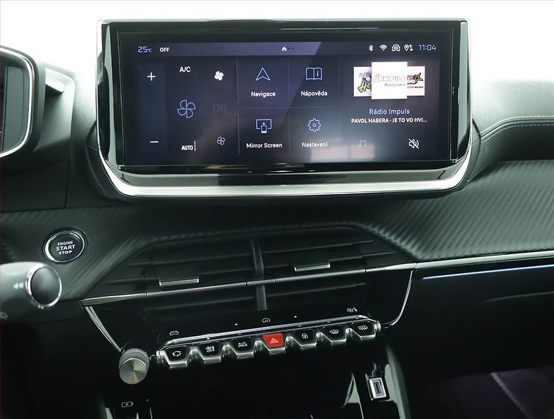 Peugeot 2008 (2023) GT 54 kWh, SoH 94% - fotka 12 z 20