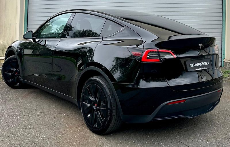Tesla Model Y (2023) LONG RANGE DUAL MOTOR AWD 2023 - fotka 6 z 28