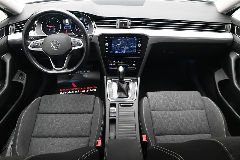 Volkswagen Passat 2,0 TDI 110 KW DSG Business Zá - fotka 15 z 32