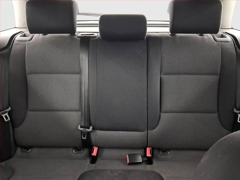 Audi A3 (2006) 2.0 TDI, Automat, nová STK - fotka 10 z 15