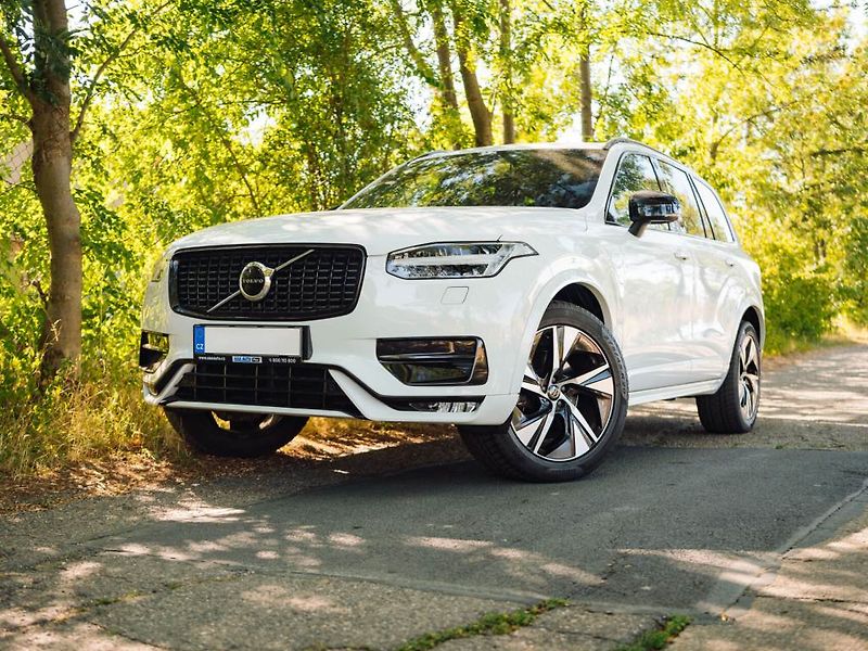 Volvo XC90 (2021) B6 AWD - fotografie inzerátu