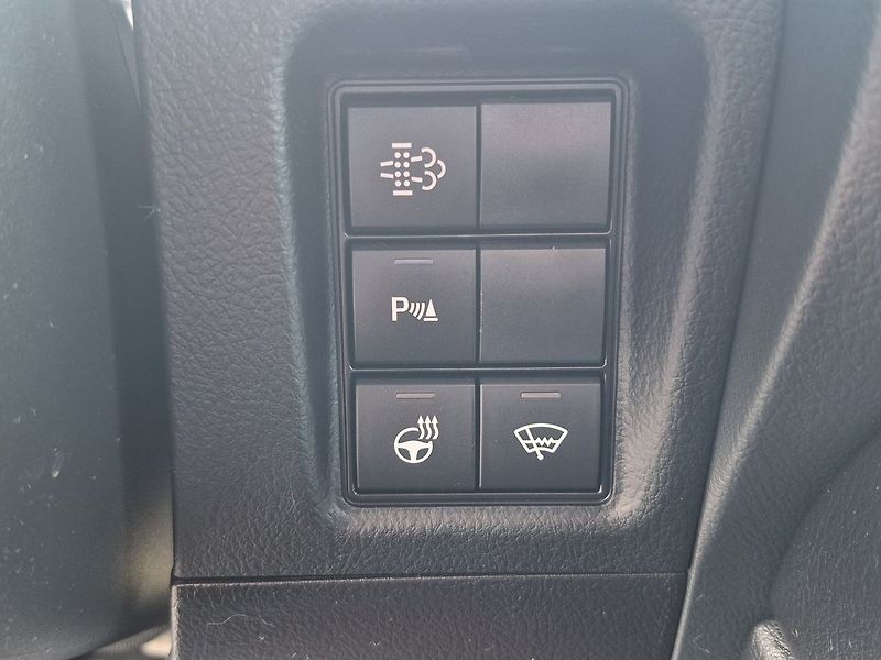 Toyota Land Cruiser LC 150 2,8 D-4D 4x4 6AT Comfor - fotka 24 z 29