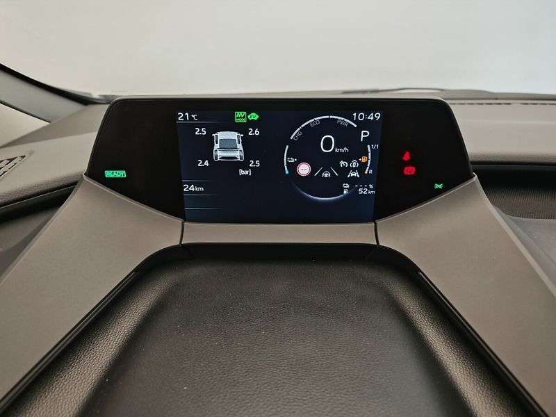 Toyota Prius 2.0 Plug-in Hybrid Prestige - fotka 26 z 38