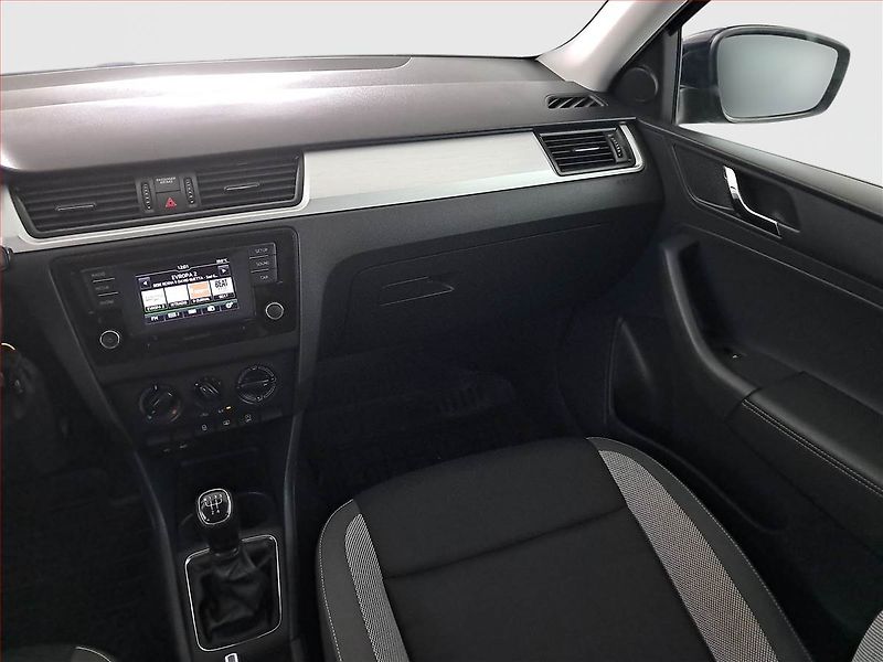 Škoda Rapid (2016) 1.4 TDI, Tempomat - fotka 8 z 15