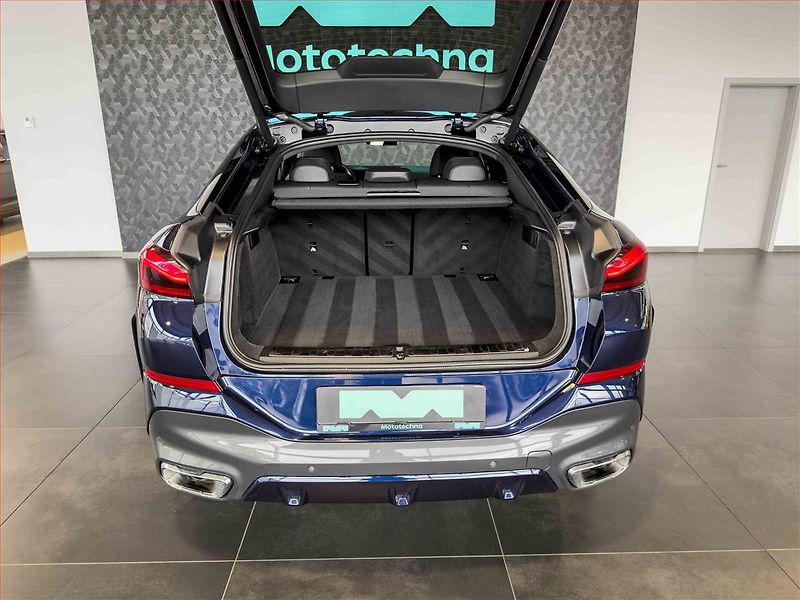 BMW X6 (2024) xDrive30d - fotka 10 z 20