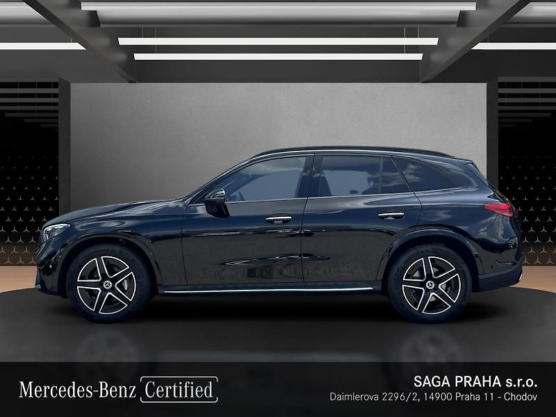 Mercedes-Benz GLC SUV 220 d 4MATIC AMG Line Nigh - fotka 6 z 22