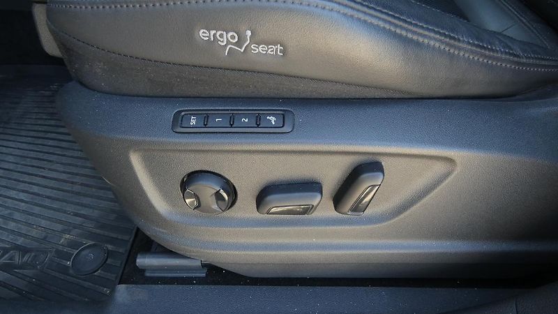 Škoda Kodiaq 2,0 TSI 140 kW L&K 4x4 DSG - fotka 23 z 26
