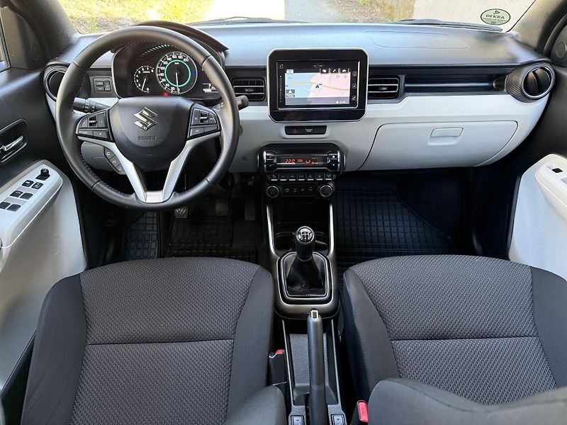 Suzuki Ignis 1,2i Hybrid All Grip Elegance - fotka 9 z 21
