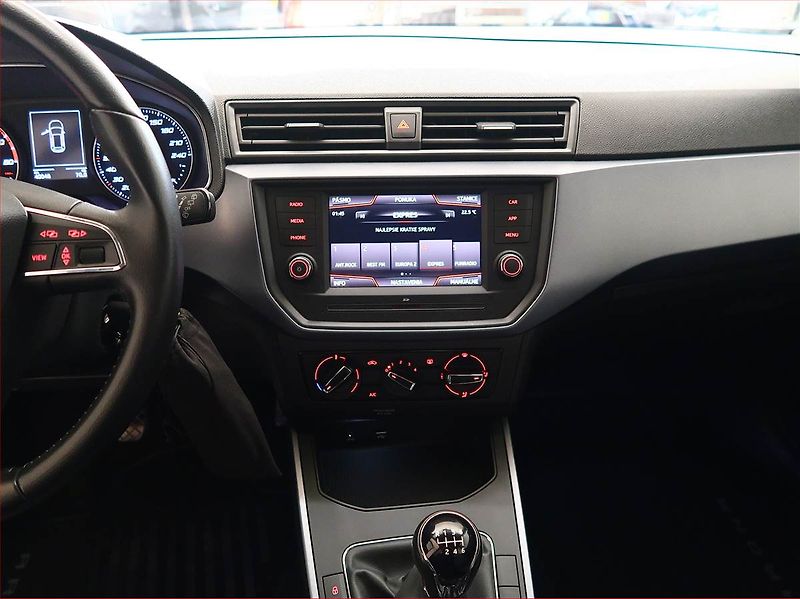 Seat Arona (2018) 1.0 TSI, Serv.kniha, Tempomat - fotka 12 z 16