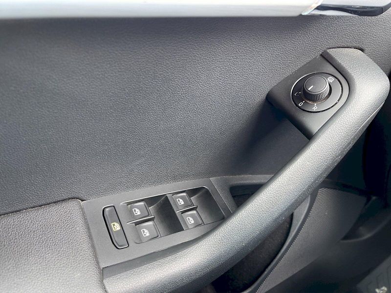 Škoda Octavia (2017) 1.4 TSI 110kW Drive combi - fotka 21 z 30