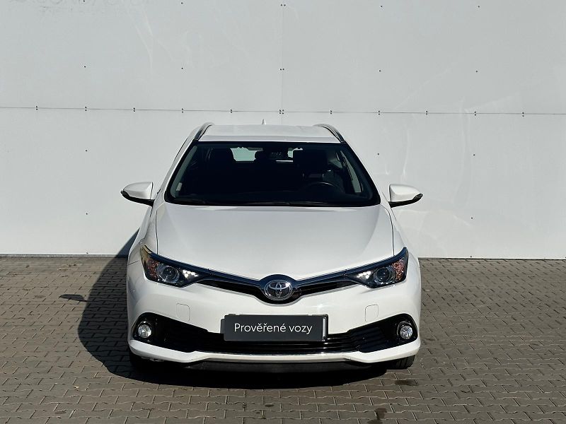 Toyota Auris 1.6 Valvematic Active - fotka 4 z 25