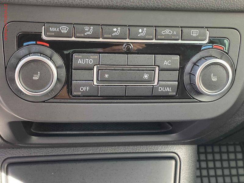 Volkswagen Tiguan (2010) 2.0 TDi 4x4, ČR, R-Line, DSG - fotka 16 z 18