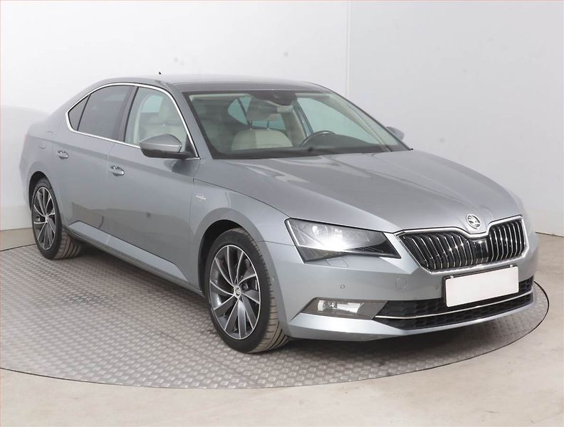 Škoda Superb (2015) 2.0 TSI - fotografie inzerátu