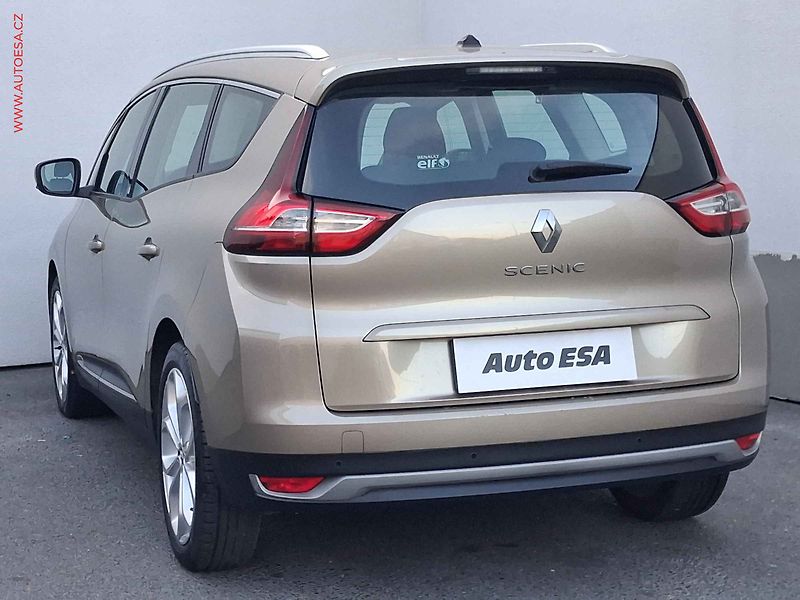 Renault Grand Scénic (2017) 1.2 TCe, Energy, park. čidla - fotka 6 z 17