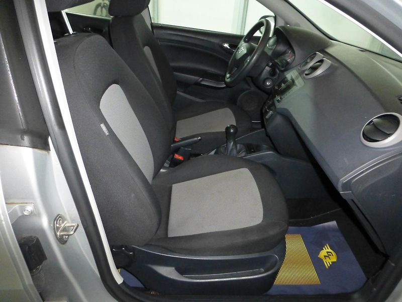 Seat Ibiza (2013) 1,2i-KLIMATIZACE*5DV**PARK.SEN - fotka 15 z 20
