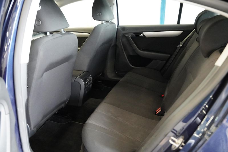Volkswagen Passat - fotka 23 z 24
