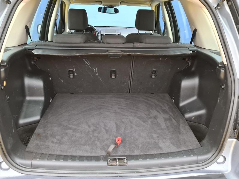 Land Rover Freelander 2,2 TD4 112WW 4WD - fotka 17 z 17