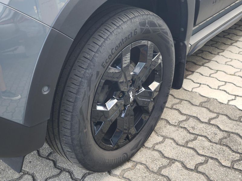 Dacia Duster 2023 ČR TCe 100 ECO-G Extreme - fotka 32 z 35