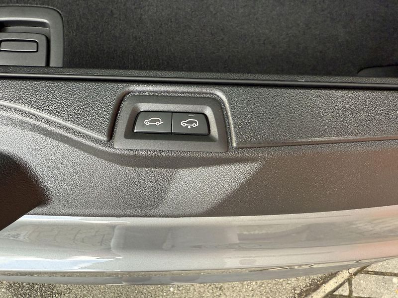 BMW X7 xDrive40d M-PRO Indiv. FULL - fotka 46 z 56