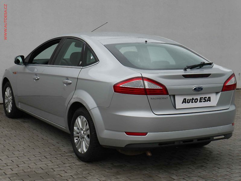 Ford Mondeo (2007) 2.0i, AC, temp, výhřev.sed - fotka 6 z 18
