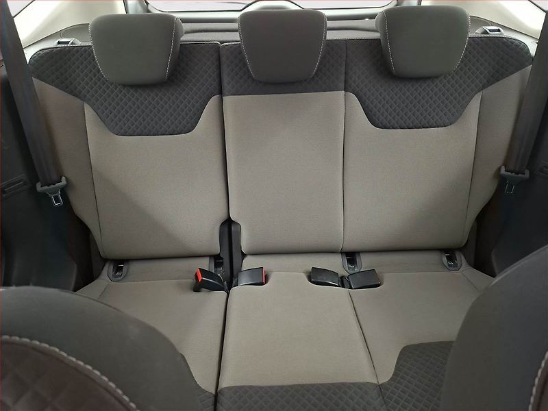 Ford Tourneo Courier (2017) Trend 1.0 EcoBoost, 5Míst, ČR - fotka 10 z 17