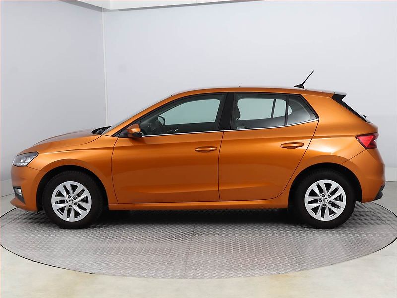 Škoda Fabia (2022) 1.0 TSI, Automat, Serv.kniha - fotka 3 z 19
