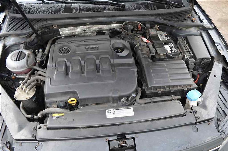 Volkswagen Passat (2017) VARIANT 2,0 TDI - fotka 7 z 16